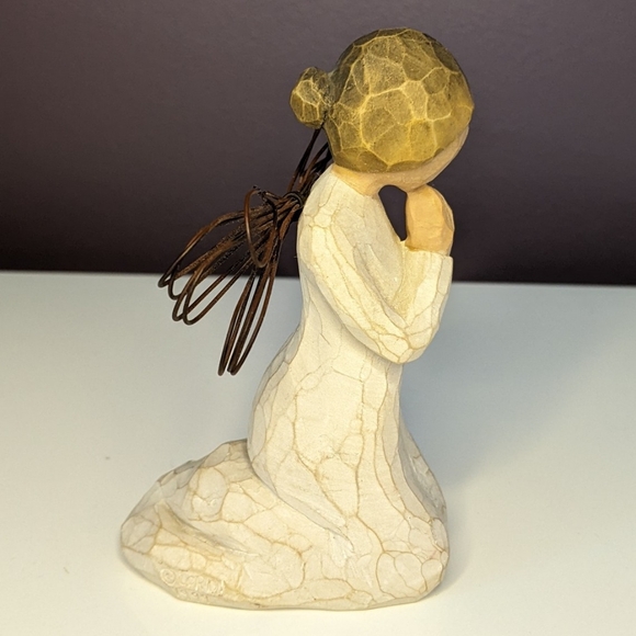 Willow Tree Angel of Prayer Figurine - Picture 2 of 5